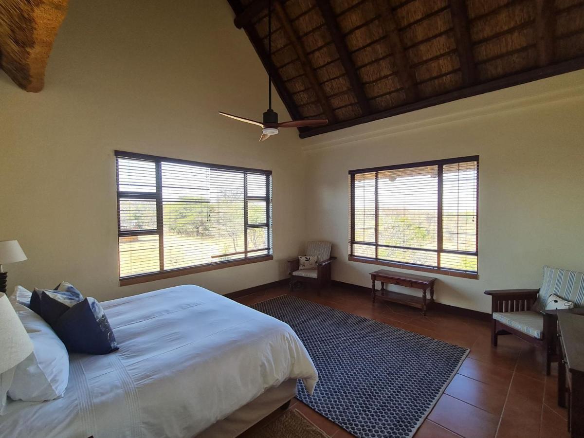 Zebula No 2 Waterbergs Over The Savannah 4 Bedroom Holiday home Mabula Game Reserve