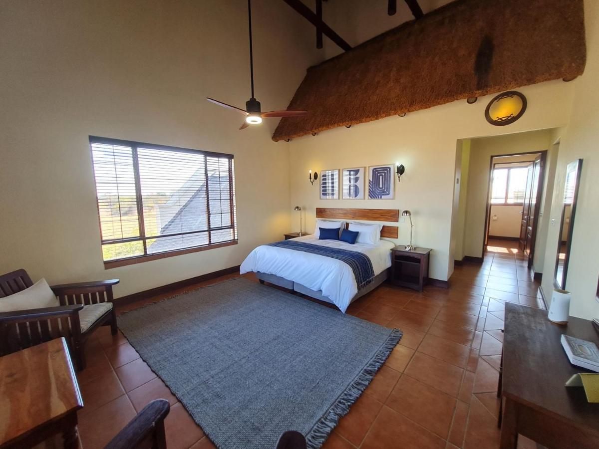 Zebula No 2 Waterbergs Over The Savannah 4 Bedroom Holiday home *