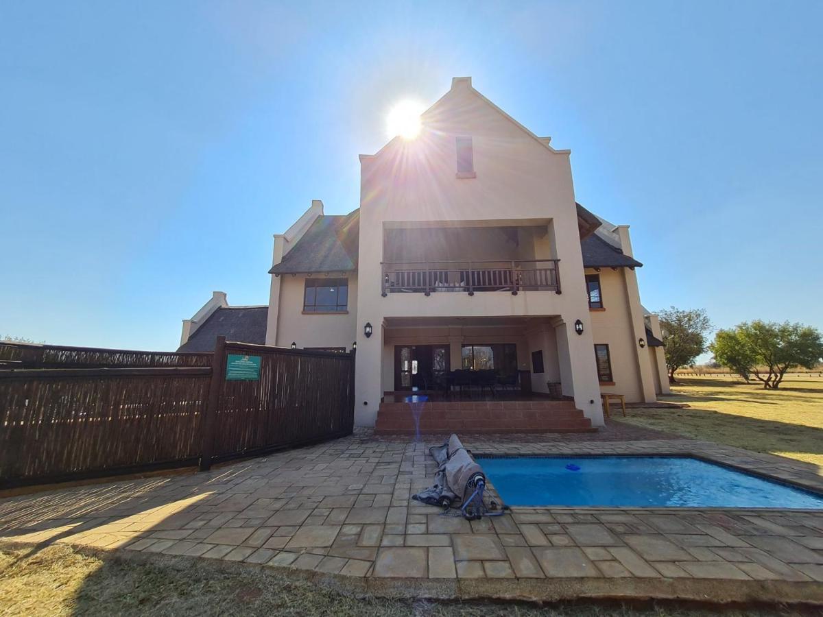 Zebula No 2 Waterbergs Over The Savannah 4 Bedroom *